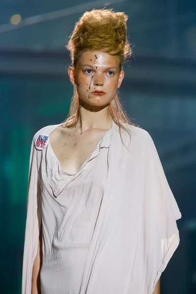 Look 37